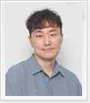 김동휘교수사진
